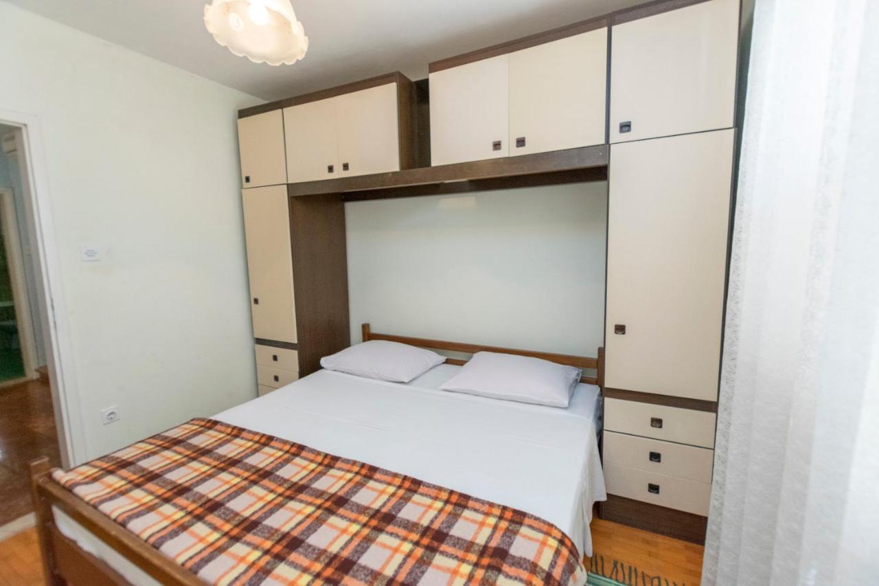 Apartment Smiljan Primosten Exterior photo