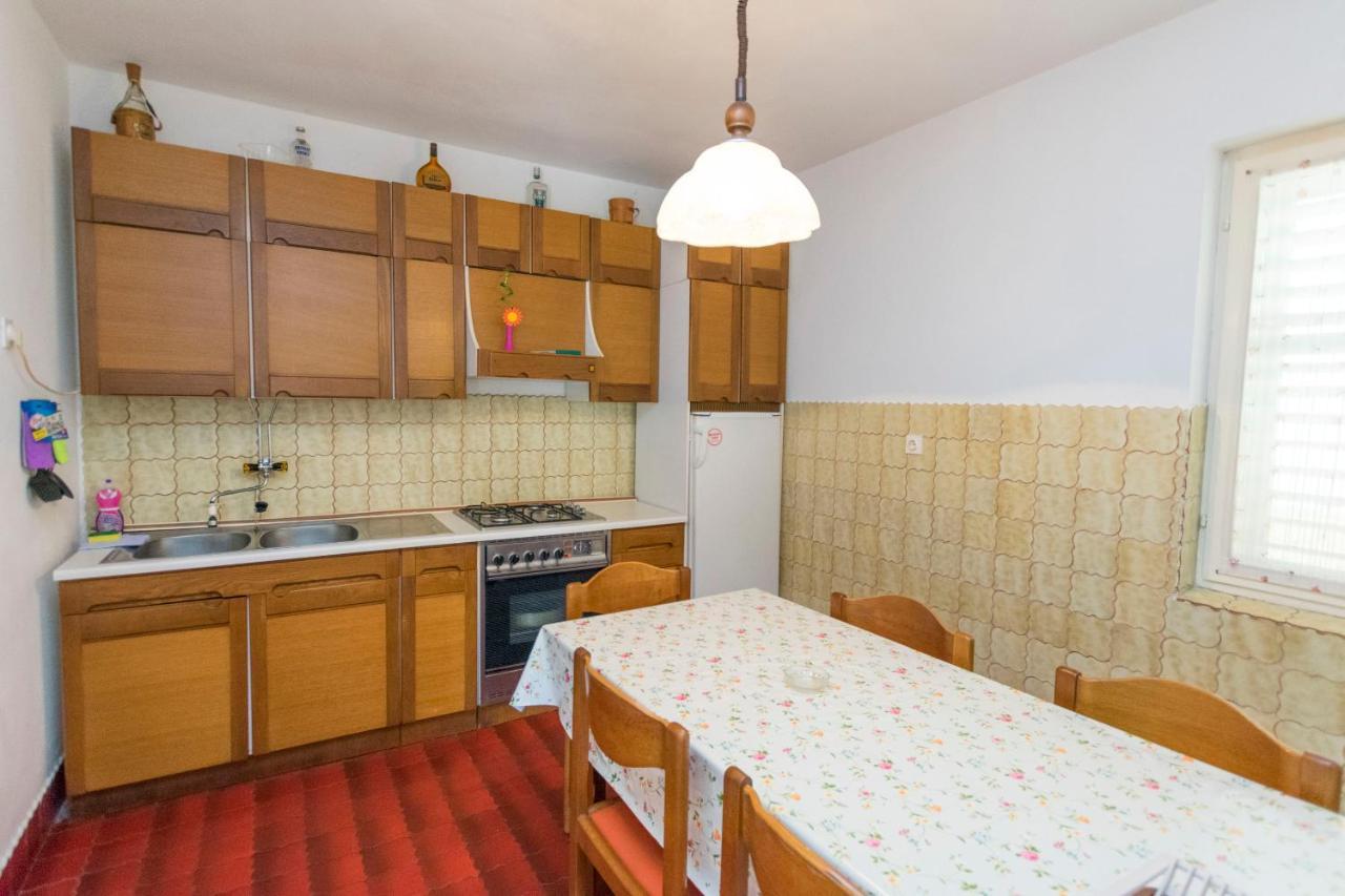 Apartment Smiljan Primosten Exterior photo
